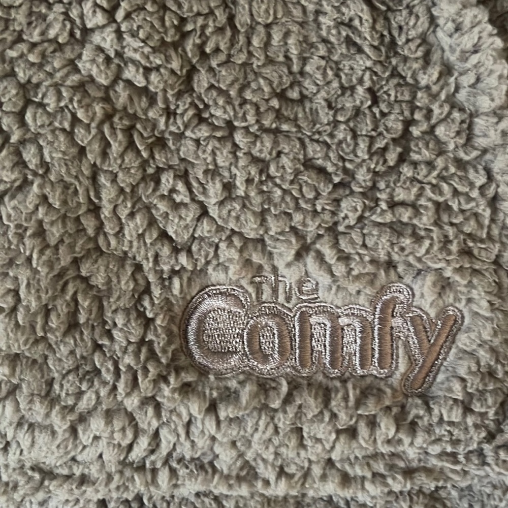 New! Comfy chocolate brown snuggle walk around blanket